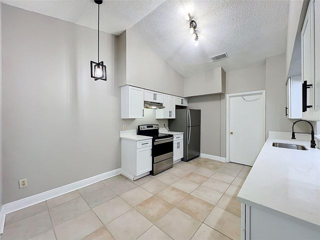 502 HAGER DR, Ocoee, FL 34761