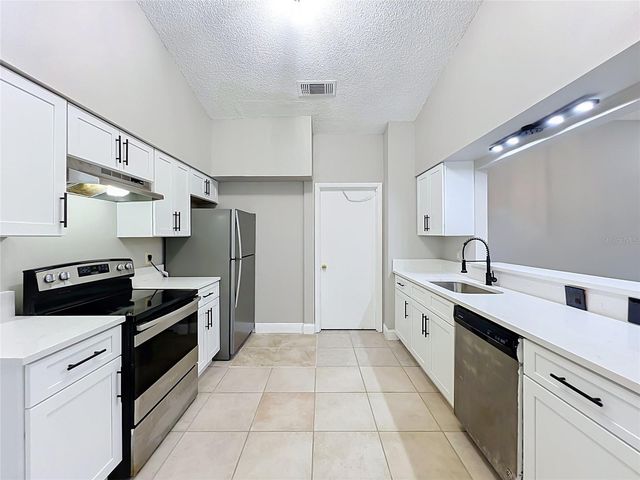 502 HAGER DR, Ocoee, FL 34761