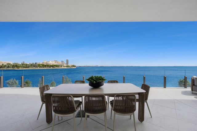 5 Grove Isle Drive M204, Coconut Grove, FL 33133