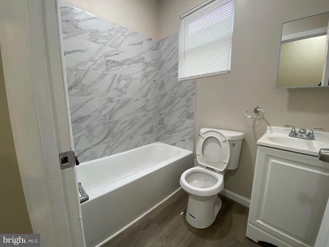 1833 S 6TH ST, Camden, NJ 08104