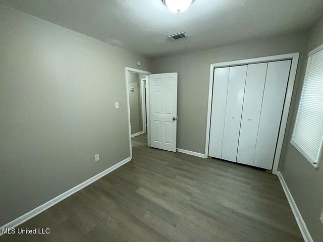 351 Lawrence Road, Jackson, MS 39206