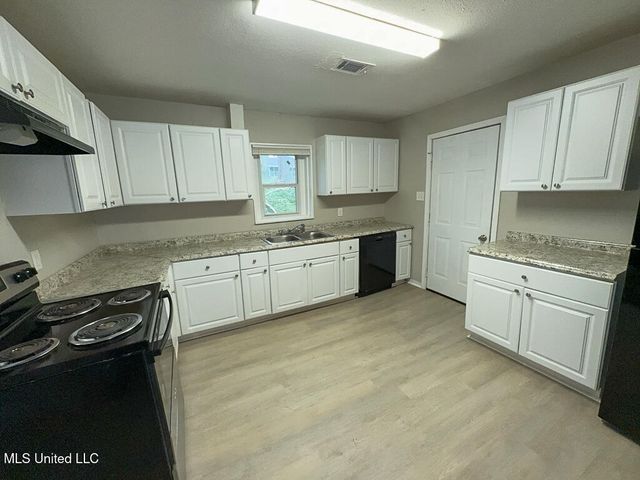 351 Lawrence Road, Jackson, MS 39206