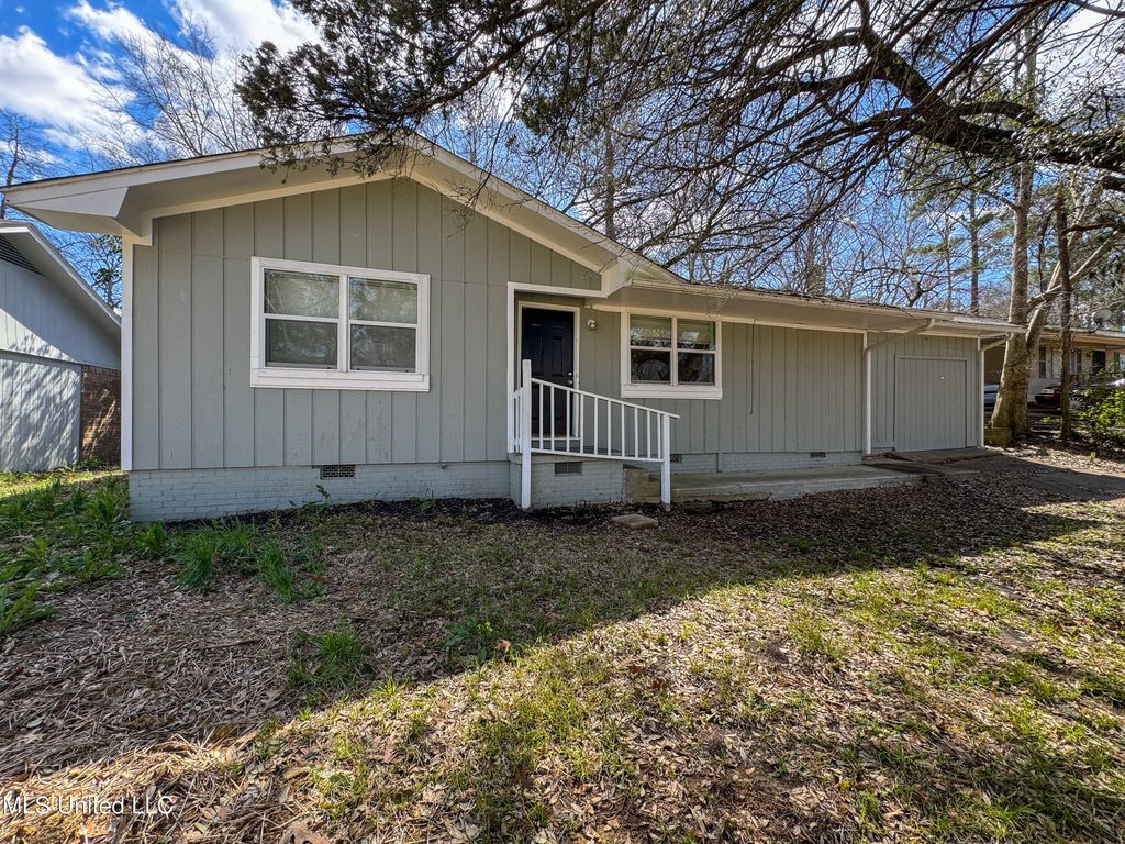 351 Lawrence Road, Jackson, MS 39206