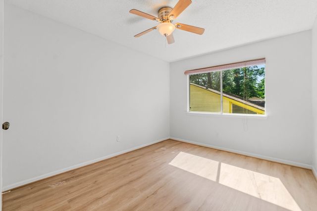 6 Fairmeade Bend Drive, The Woodlands, TX 77381