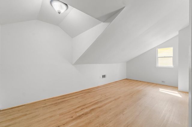 6 Fairmeade Bend Drive, The Woodlands, TX 77381