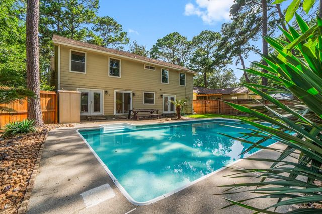 6 Fairmeade Bend Drive, The Woodlands, TX 77381