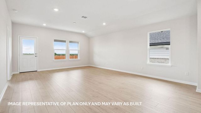 233 Cascade Falls LN, Marble Falls, TX 78654