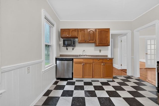 29-31 Victoria St, Somerville, MA 02144