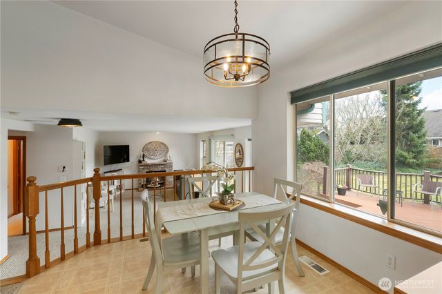 28120 236th Avenue SE, Maple Valley, WA 98038