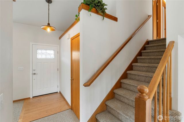 28120 236th Avenue SE, Maple Valley, WA 98038