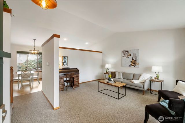 28120 236th Avenue SE, Maple Valley, WA 98038