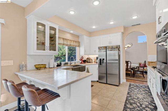 1281 Sea Vista Dr, Brentwood, CA 94513