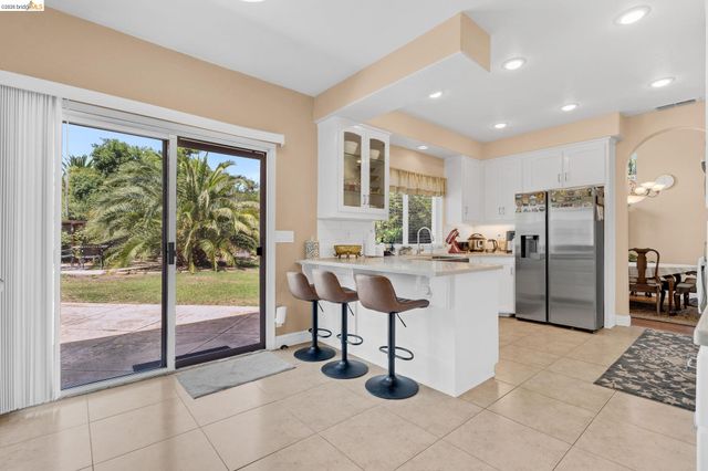 1281 Sea Vista Dr, Brentwood, CA 94513