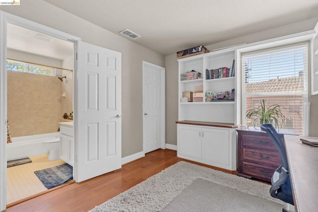1281 Sea Vista Dr, Brentwood, CA 94513