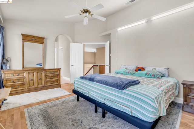 1281 Sea Vista Dr, Brentwood, CA 94513