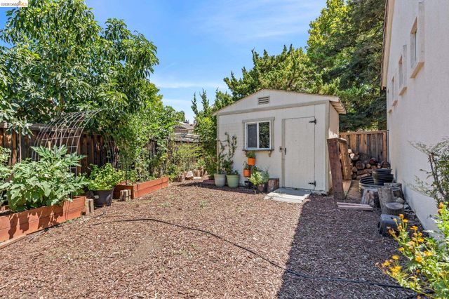 1281 Sea Vista Dr, Brentwood, CA 94513