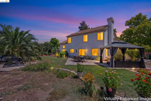1281 Sea Vista Dr, Brentwood, CA 94513
