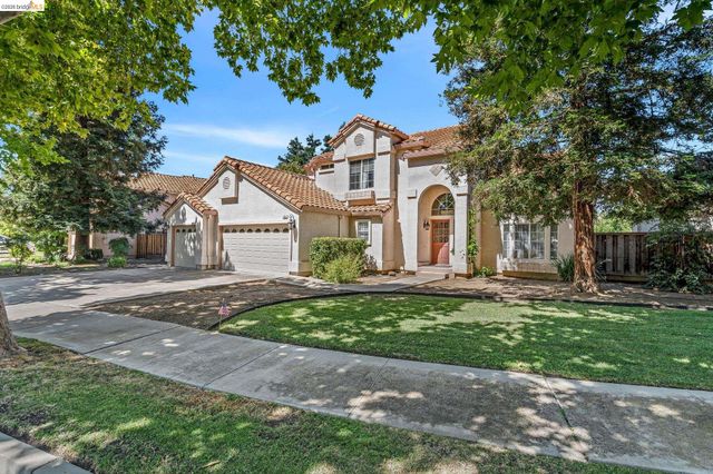 1281 Sea Vista Dr, Brentwood, CA 94513