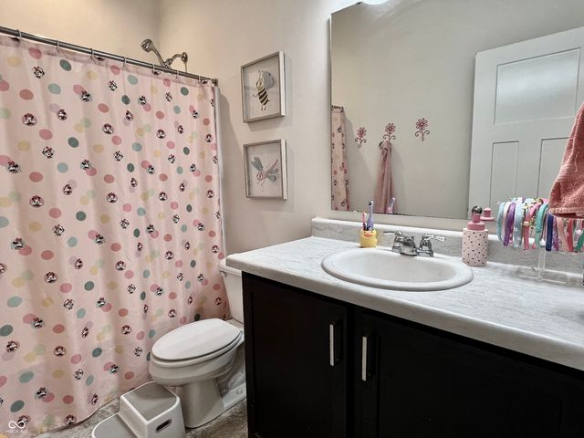 1479 Classic Avenue, Greenwood, IN 46143