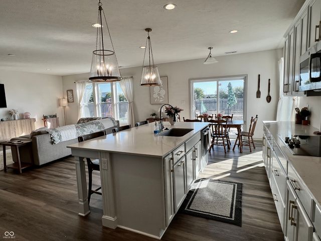 1479 Classic Avenue, Greenwood, IN 46143