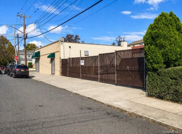 3200 Schley Avenue, Bronx, NY 10465