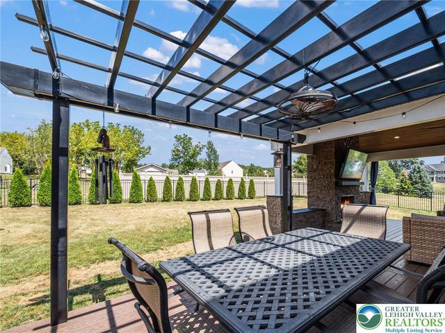 1455 Saratoga Circle, Weisenberg Twp, PA 18031