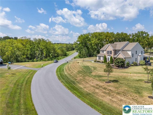 1455 Saratoga Circle, Weisenberg Twp, PA 18031