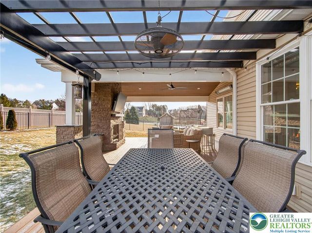 1455 Saratoga Circle, Weisenberg Twp, PA 18031