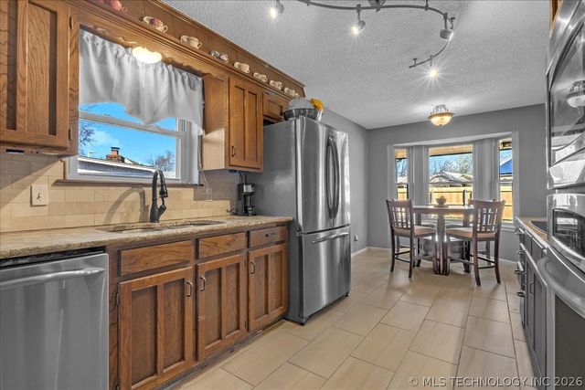 2316 W Nashville Court, Broken Arrow, OK 74012