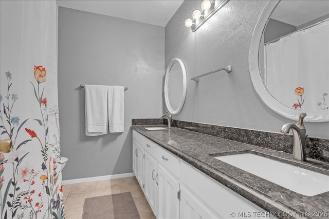 2316 W Nashville Court, Broken Arrow, OK 74012