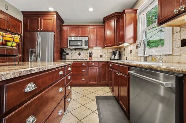 3035 View Point Street, Jenison, MI 49428