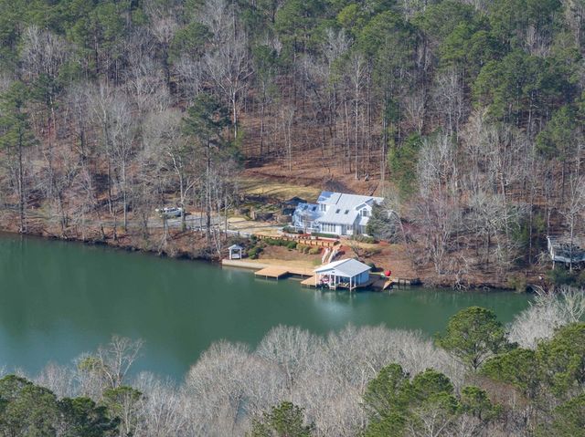 210 Williams Drive West, Hamilton, GA 31811