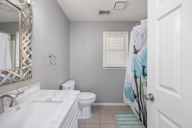 210 Williams Drive West, Hamilton, GA 31811