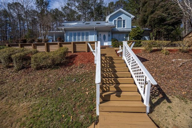 210 Williams Drive West, Hamilton, GA 31811