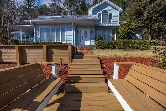 210 Williams Drive West, Hamilton, GA 31811