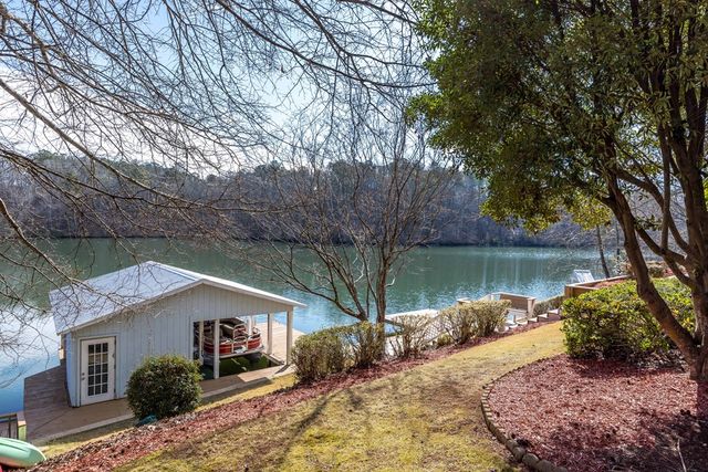 210 Williams Drive West, Hamilton, GA 31811