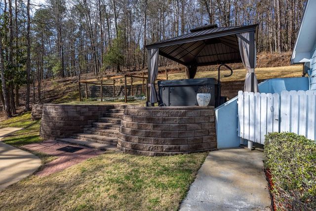 210 Williams Drive West, Hamilton, GA 31811