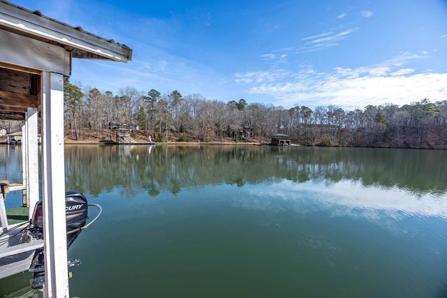 210 Williams Drive West, Hamilton, GA 31811