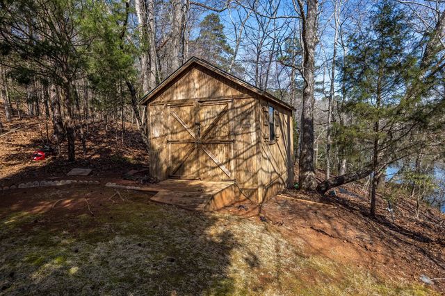 210 Williams Drive West, Hamilton, GA 31811