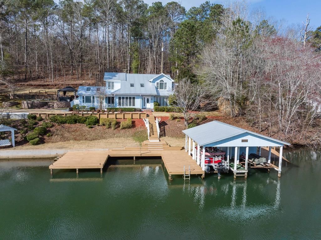 210 Williams Drive West, Hamilton, GA 31811