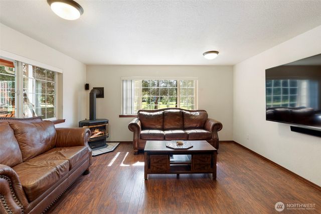 6845 183rd Avenue SW, Rochester, WA 98579