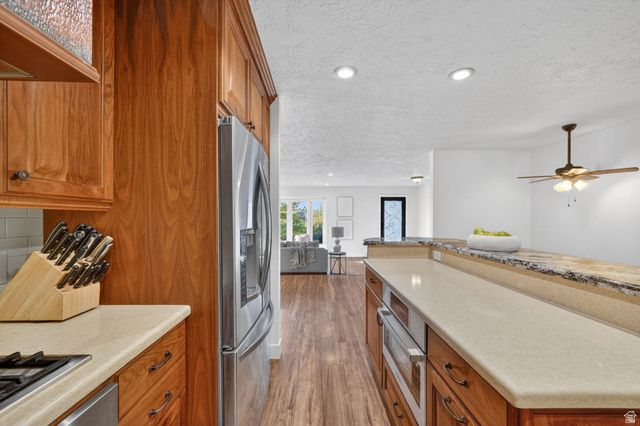 1682 E JULHO ST, Sandy, UT 84093