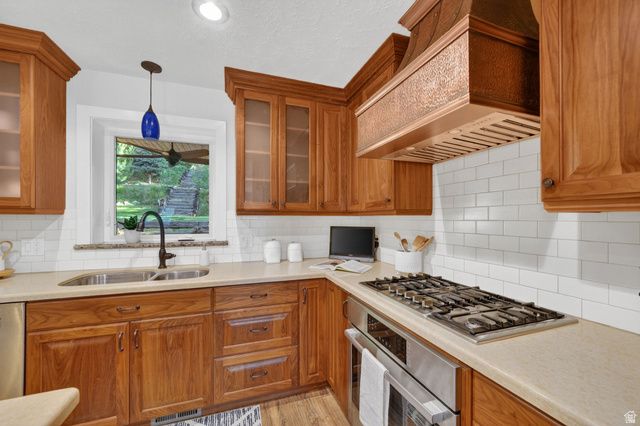1682 E JULHO ST, Sandy, UT 84093