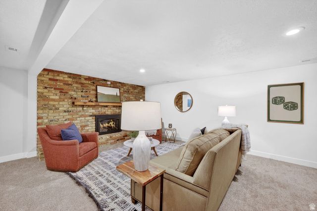 1682 E JULHO ST, Sandy, UT 84093