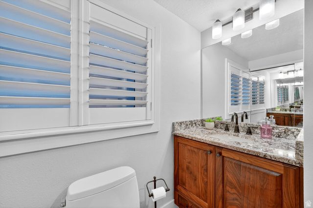 1682 E JULHO ST, Sandy, UT 84093