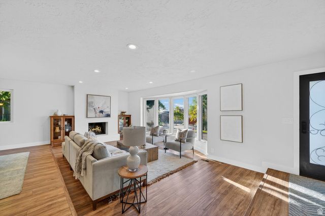 1682 E JULHO ST, Sandy, UT 84093