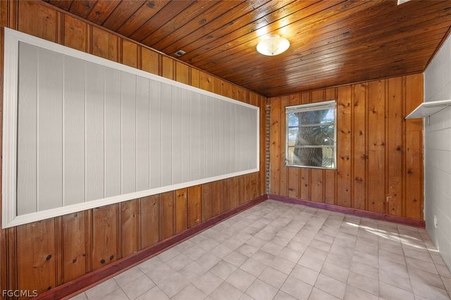 2454 Grand AVE, Fort Myers, FL 33901