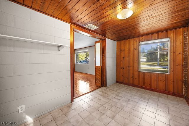 2454 Grand AVE, Fort Myers, FL 33901