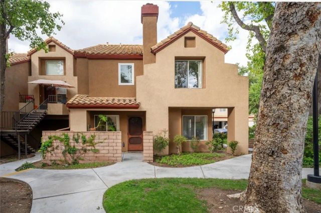 22613 Copper Hill 123, Saugus, CA 91350