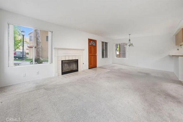 22613 Copper Hill 123, Saugus, CA 91350